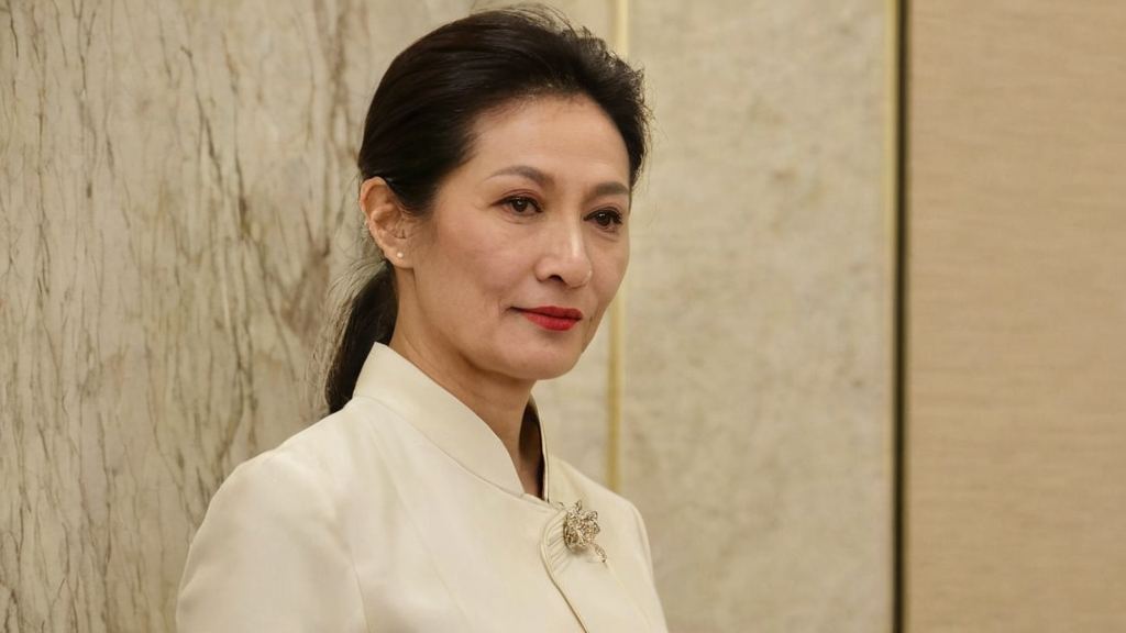 网红事件背后真相曝光，娱乐八卦号的黑幕与粉丝理性思考